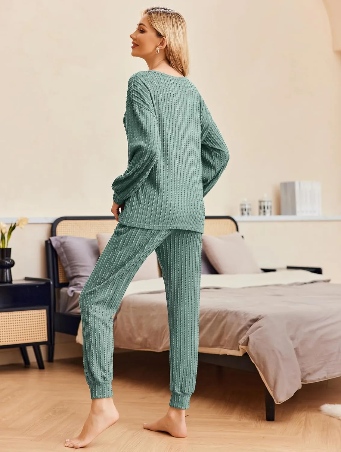 Ekouaer Womens Pajamas Set Ribbed Knit Long Sleeve Pullover Top Jogger Pants Set 2 Piece Lounge Set Sleepwear Tracksuit S-XXL
