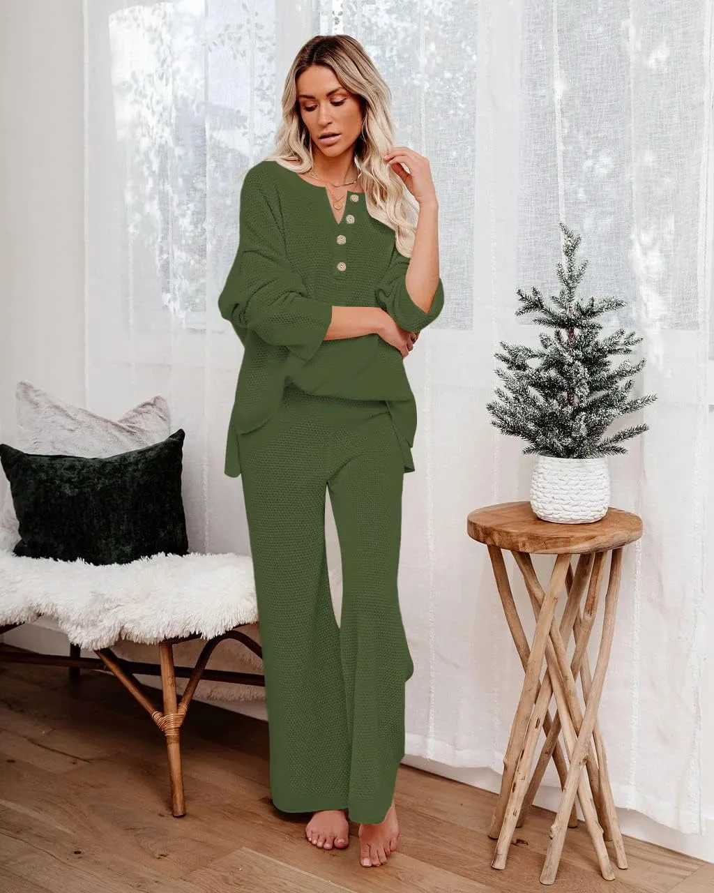 Viottiset Women's 2 Piece Outfits Sweatsuit Knit Long Sleeve Sweater Wide Leg Pants Loungewear