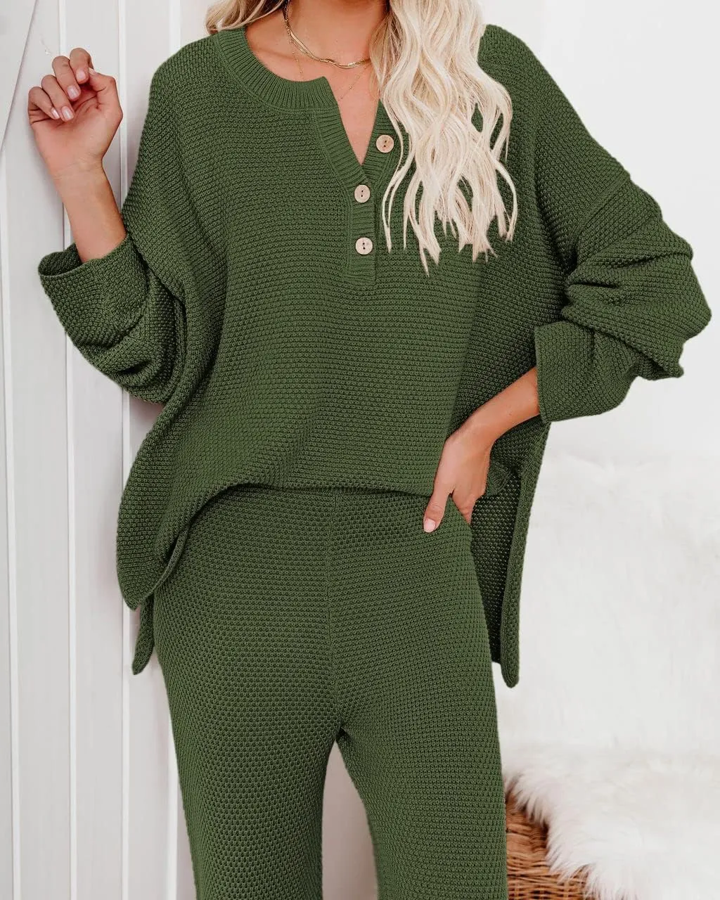 Viottiset Women's 2 Piece Outfits Sweatsuit Knit Long Sleeve Sweater Wide Leg Pants Loungewear